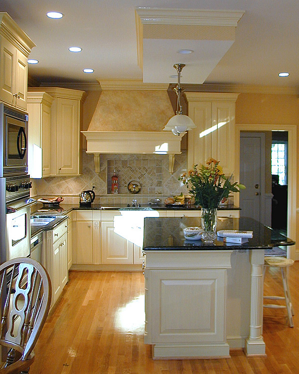 34 Classic Kitchens of Virginia