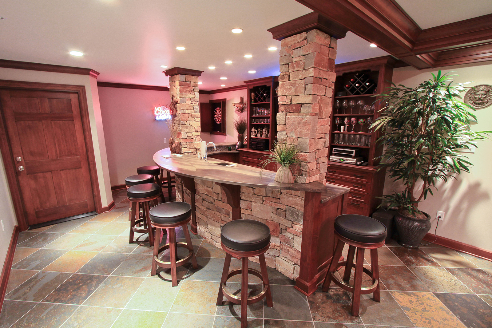 Custom Bar Design – Richmond, VA